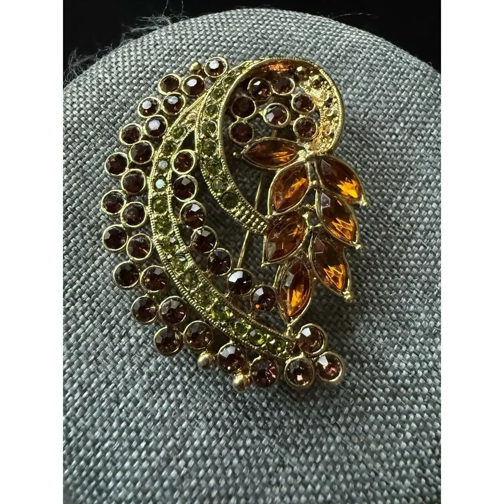 Vintage Rhinestone Paisley Brooch Gold Tone Amber Topaz Color Cocktail Artsy